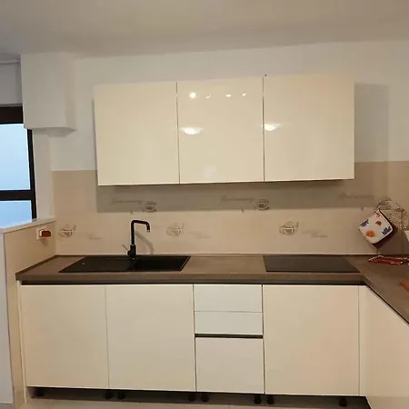Apartment Your Second *